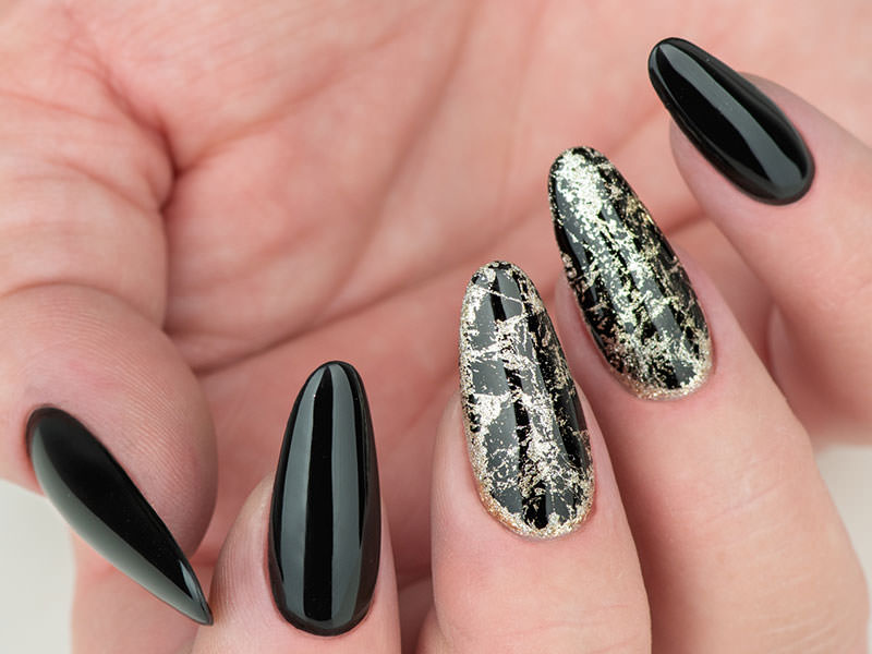 Nuove tendenze Nail art - Gioia Del Zotto: Fusion in Black