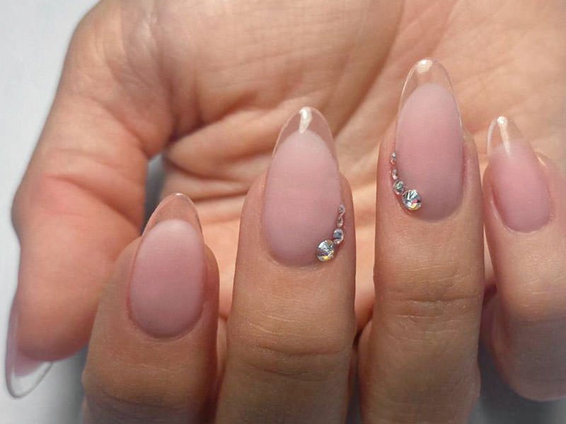Idee decorazione unghie - Antonia Minervini: Trasparenze & strass