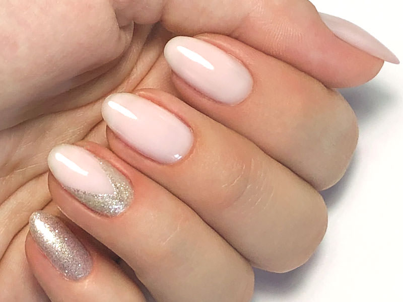 Nail art mania - Giulia Paladino: Kombi effetto delicato