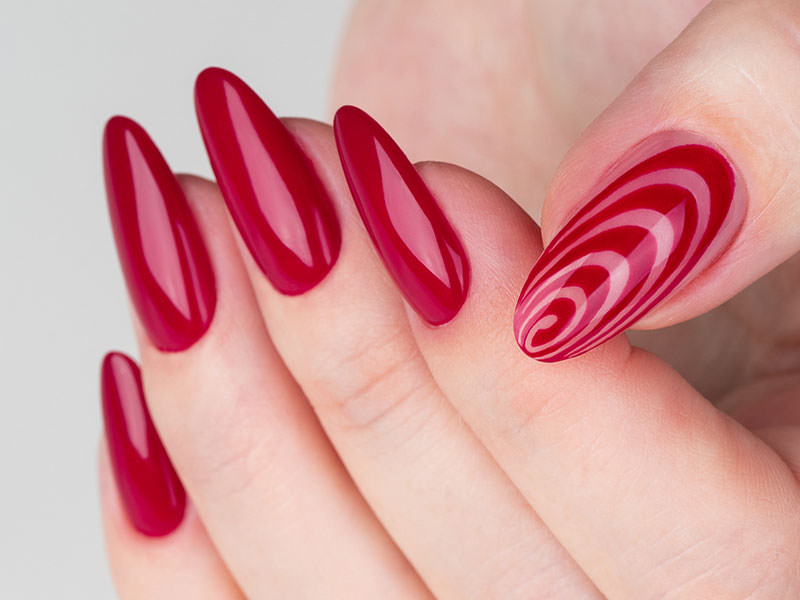 Nail art mania - Kateryna Bandrovska: Effetto psicadelico