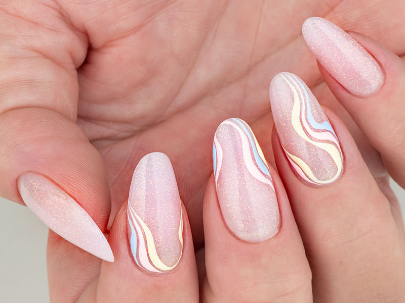 Idee Nail Art - Gioia Del Zotto: Onde delicate