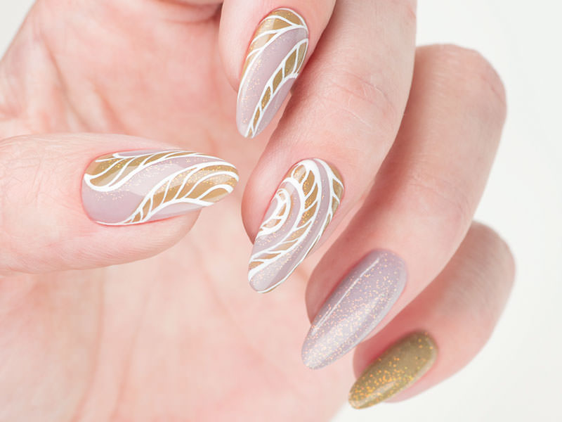 Nail art mania - Kateryna Bandrovska: Giochi di luce