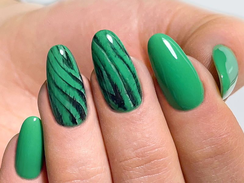 Idee Nail Art - Gioia Del Zotto: Kombi tigrato