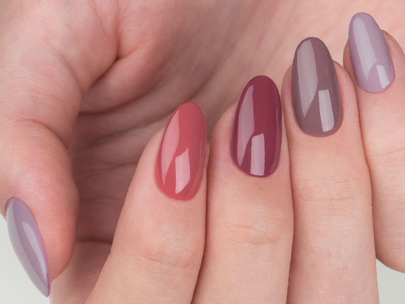 Nail art autunnali - Kateryna Bandrovska: Fantasia di colori 