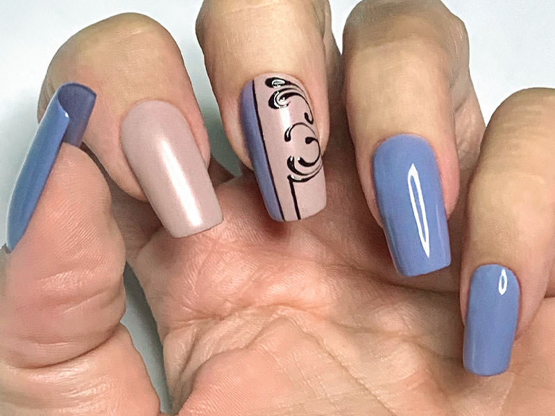 Nail art mania - Pamela De Montis: Riccioli e righe