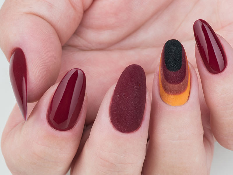 Nail art mania - Gioia Del Zotto: Kombi effetto velluto