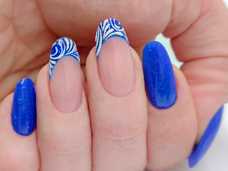 Nail art mania - Simona Carotenuto: French in blu