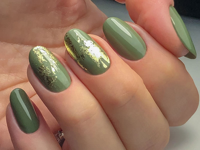 Nail art mania - Giulia Paladino: Verde & oro