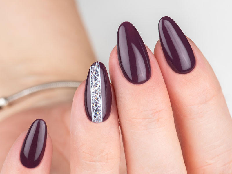Idee Nail Art - Monica Gardel: Fusion oscurità e luce