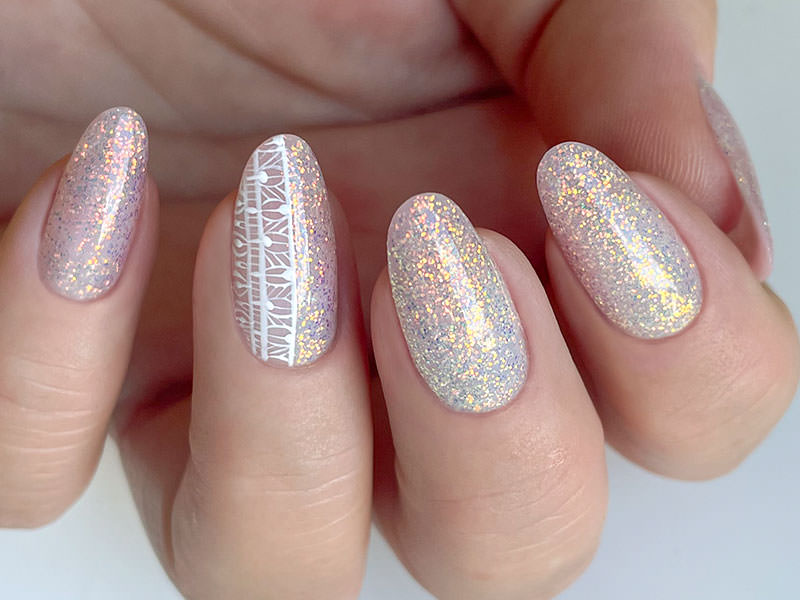 Corsi ricostruzione unghie - Gioia Del Zotto: Decoro delicato