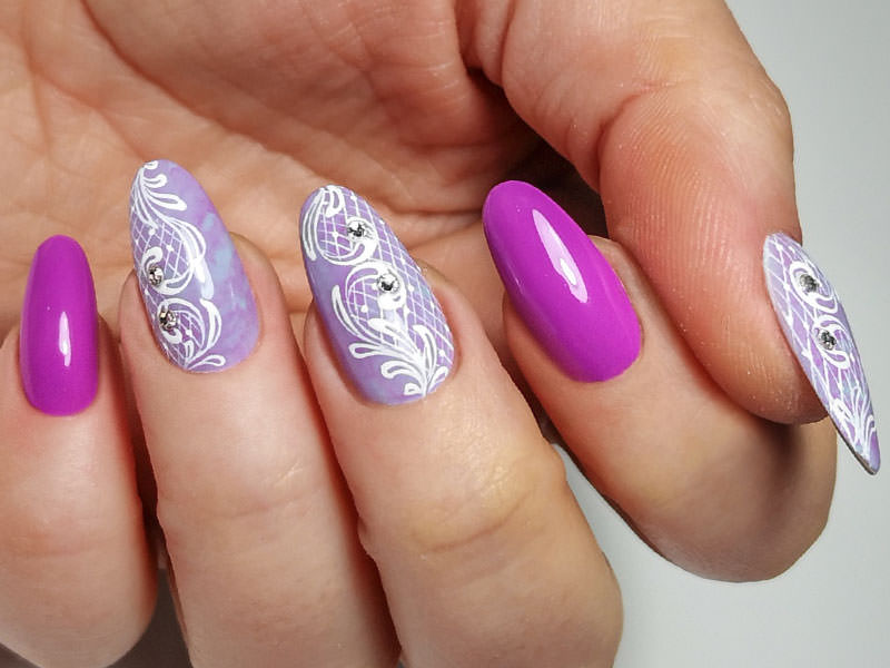 Idee Nail Art - Laura Ascione: Effetto marmorizato & Macramè