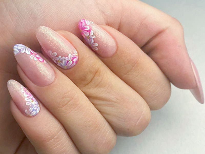 Nail art mania - Antonia Minervini: Effetto nude decorato