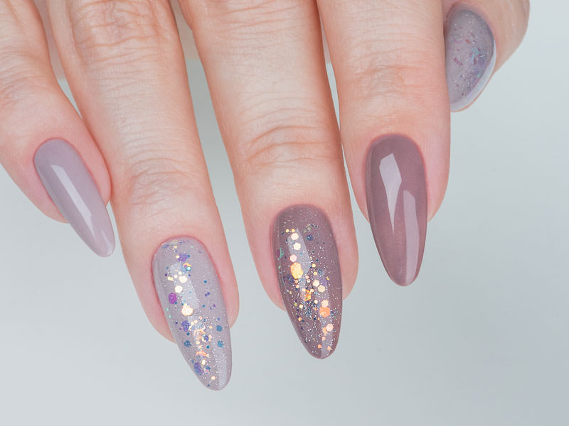 Nail art autunnali - Kateryna Bandrovska: Iridescenze d'autunno