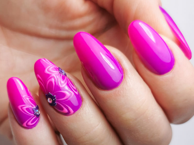 Nail art mania - Marzia Appetecchia: Fiori tono su tono