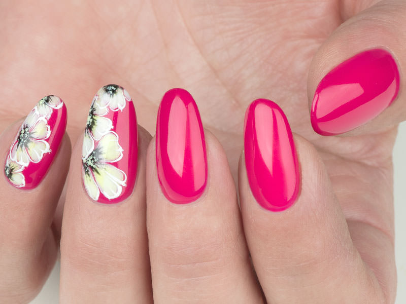 Nail art mania - Chiara Milanese: Eleganza fiorita