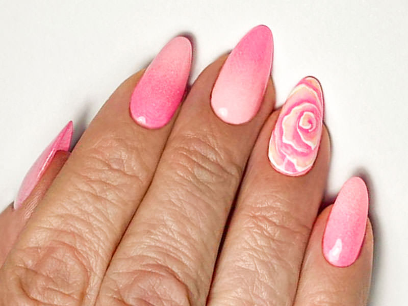 Idee Nail Art - Antonia Minervini: Rosa Sfumata