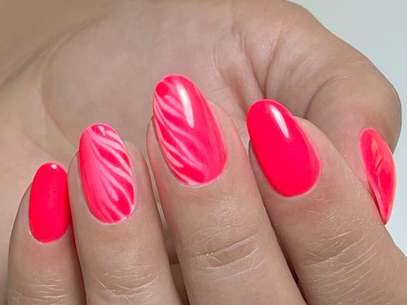 Nail Art estive - Gioia Del Zotto: Zebrato Fluo