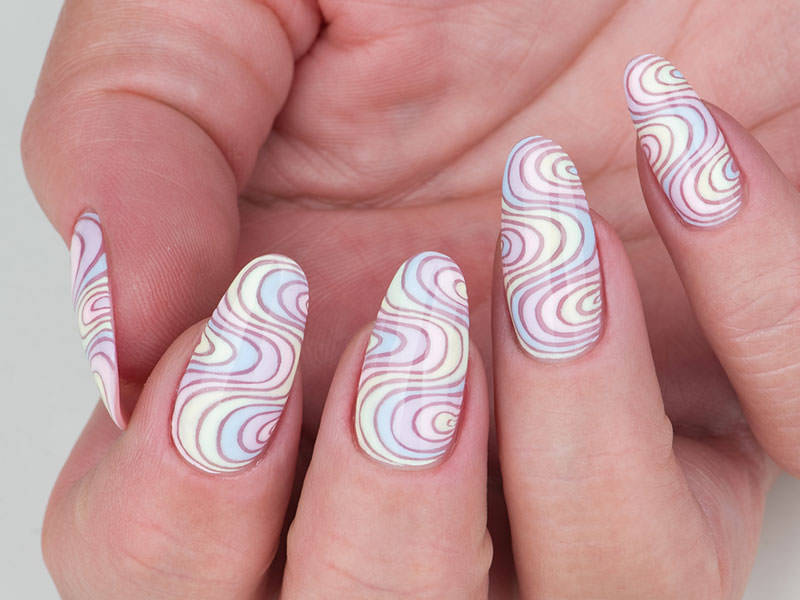 Nail Art estive - Gioia Del Zotto: Effetto optical