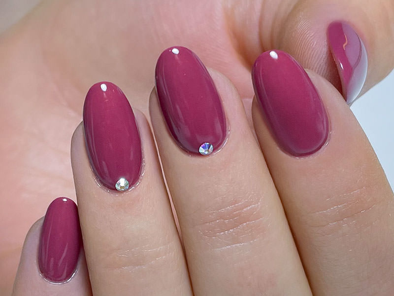 Idee Nail Art - Gioia Del Zotto: Kombi monocolore