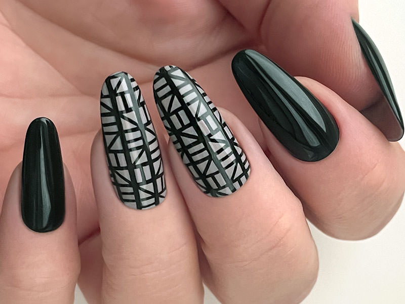Nail art mania - Gioia Del Zotto: Mosaico di linee