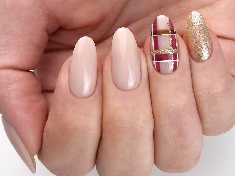 Nail art mania - Sara Scarselli: Decoro alternativo
