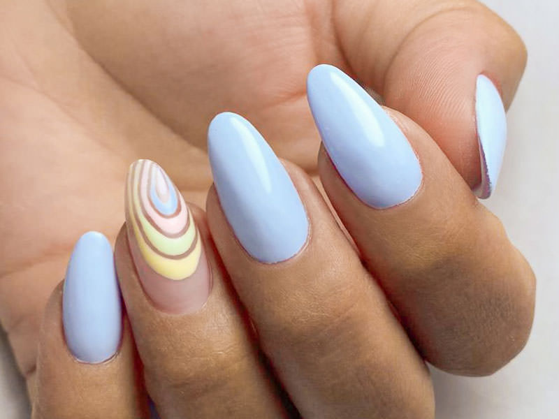 Nail Art estive - Antonia Minervini: Decorazione multicolor