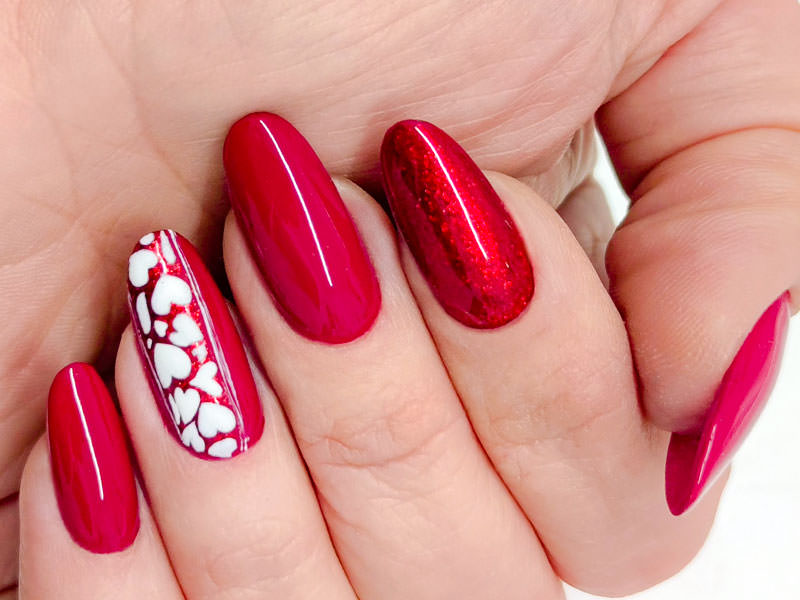 Nail art mania - Simona Carotenuto: Scia di cuori