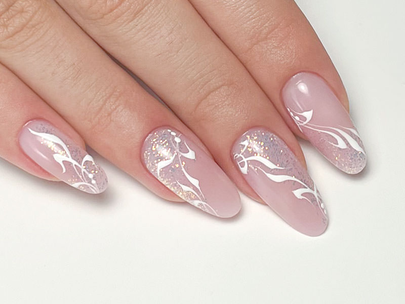 Corsi ricostruzione unghie - Gioia Del Zotto: Unghie delicate