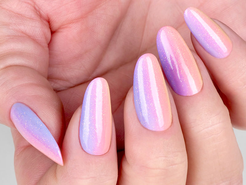 Nail Art Primaverili - Gioia Del Zotto: Voglia di colore
