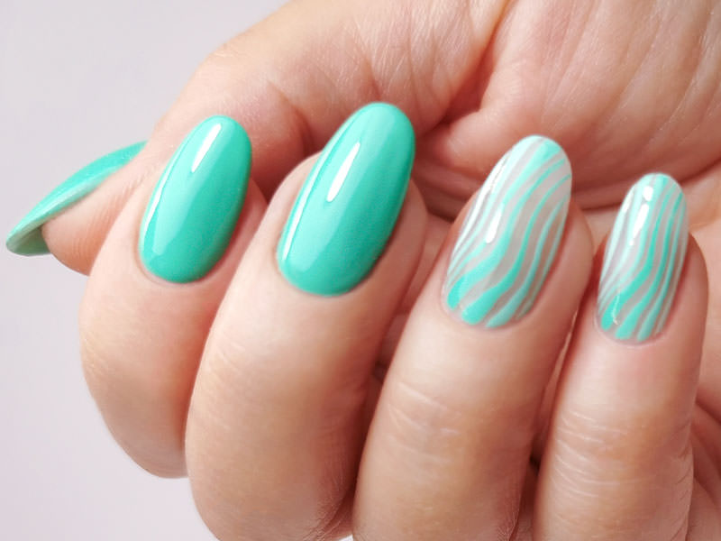 Nail art estive - Marzia Appetecchia: Onde del mare